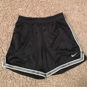 Boys Nike Mesh Shorts (10/12)